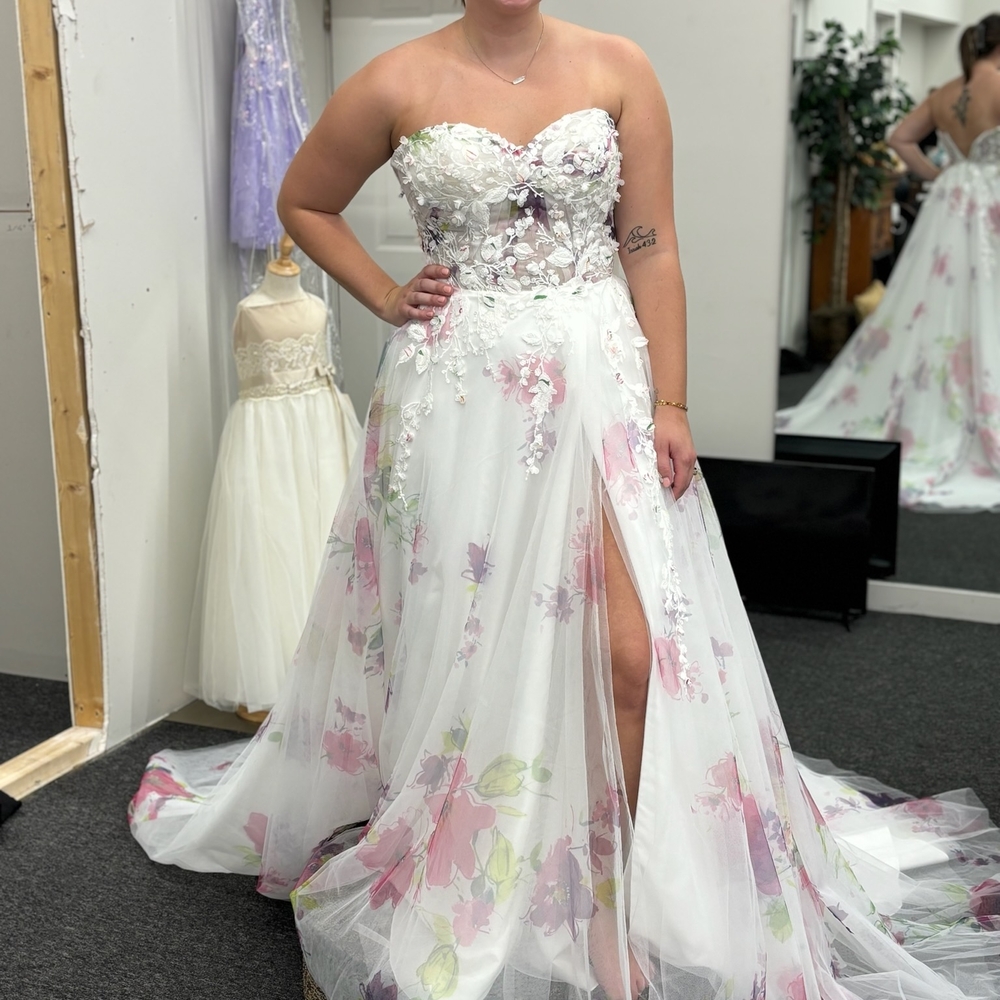 White Embellished Sweetheart Slit Gown